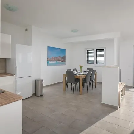 The View & Art Gallery Apartment, Free Parking *